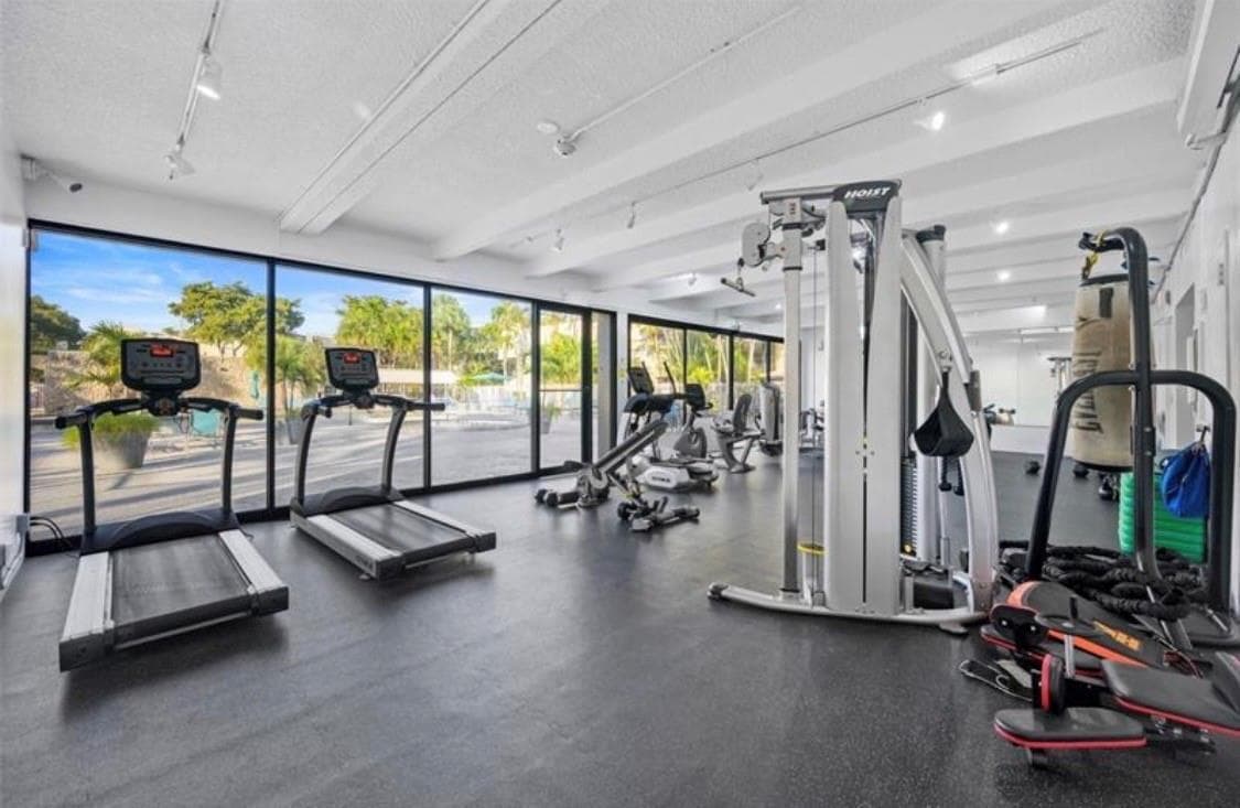 20441 NE 30th Avenue # 9, Miami FL 33180 — 14