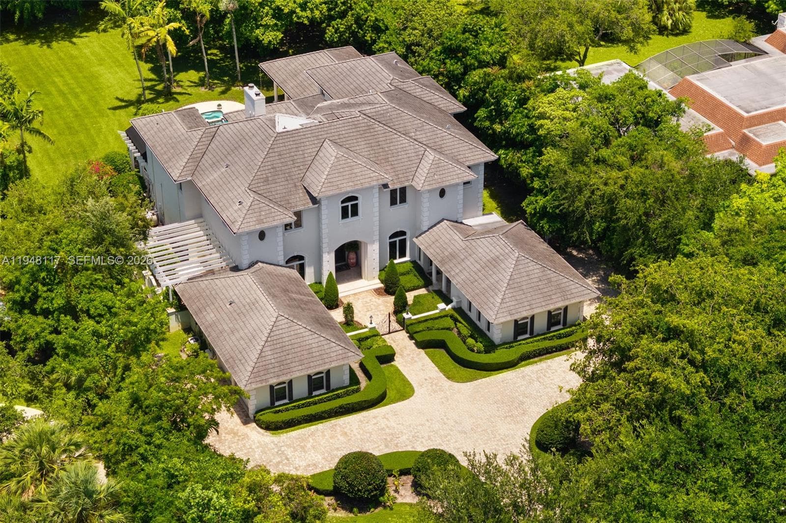 8252 SW 52nd Avenue, Miami FL 33143 — 38