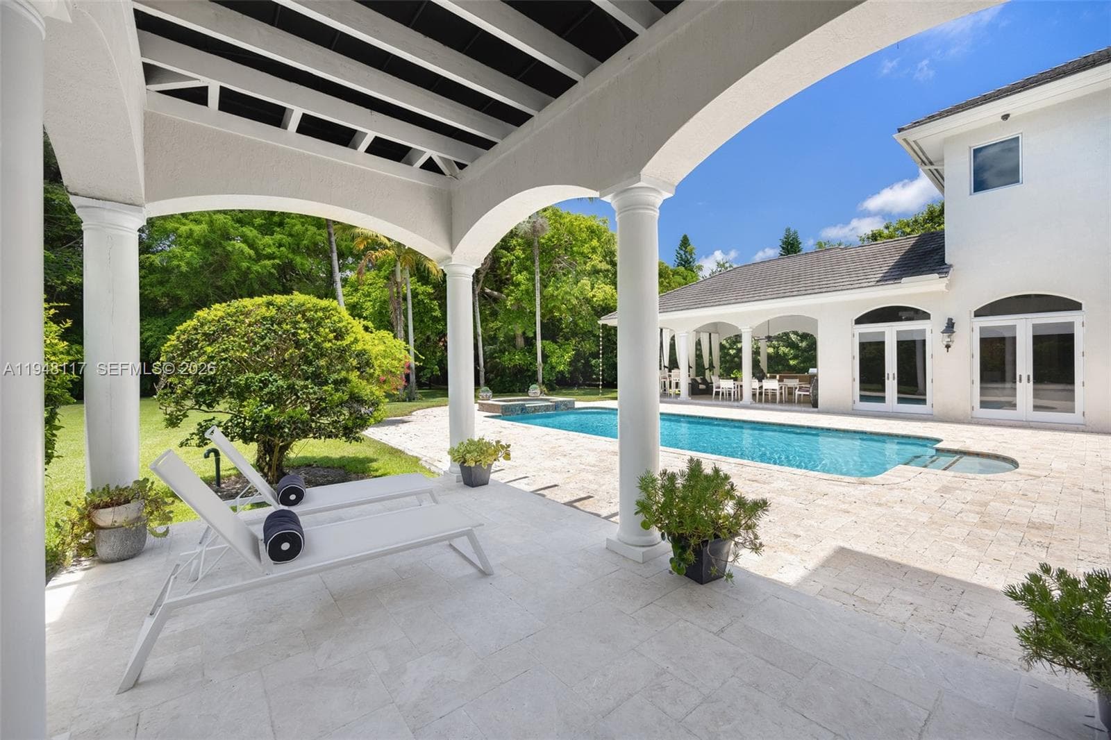 8252 SW 52nd Avenue, Miami FL 33143 — 33