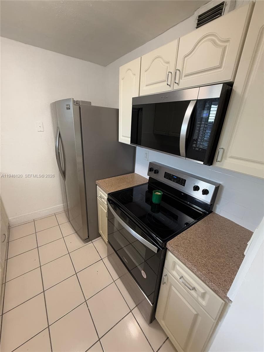 7105 W 13th Ave # 402, Hialeah FL 33014 — 6