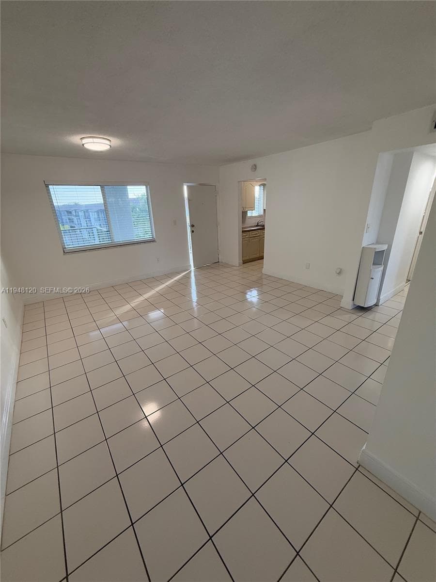 7105 W 13th Ave # 402, Hialeah FL 33014 — 13