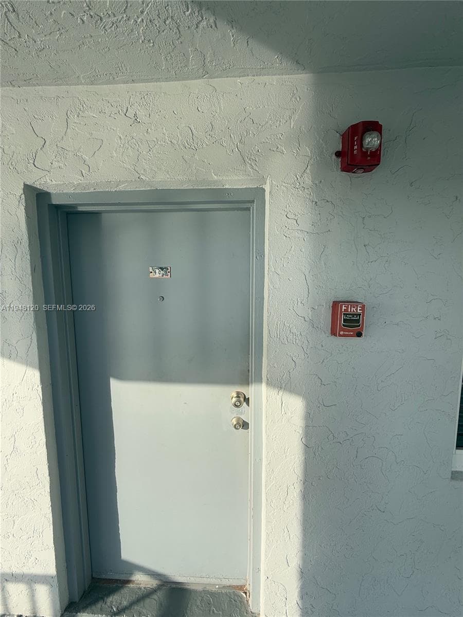7105 W 13th Ave # 402, Hialeah FL 33014 — 28