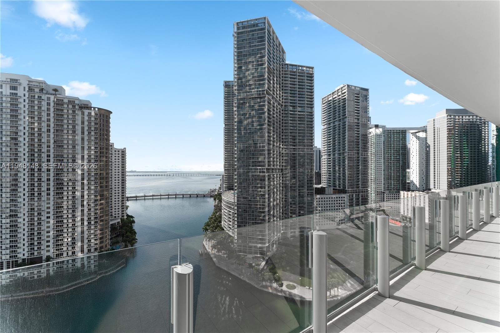 300 Biscayne Blvd Way # 2102, Miami FL 33131 — 32