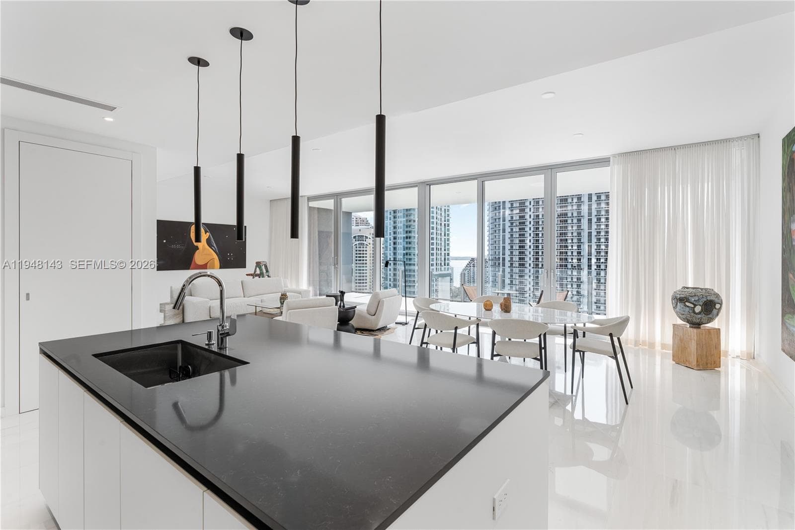 300 Biscayne Blvd Way # 2102, Miami FL 33131 — 24