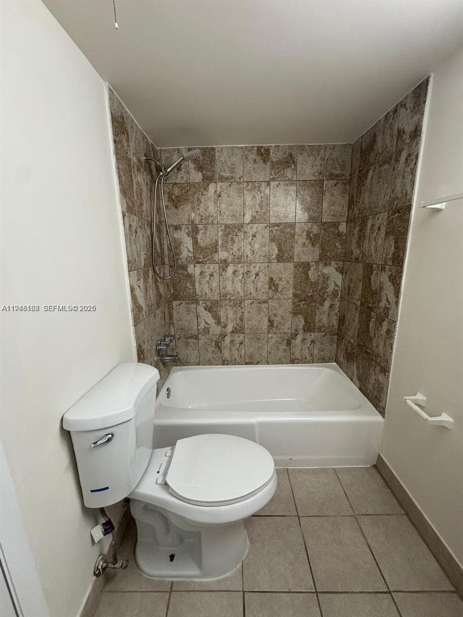 1201 NE 191st St # G313, Miami FL 33179 — 14