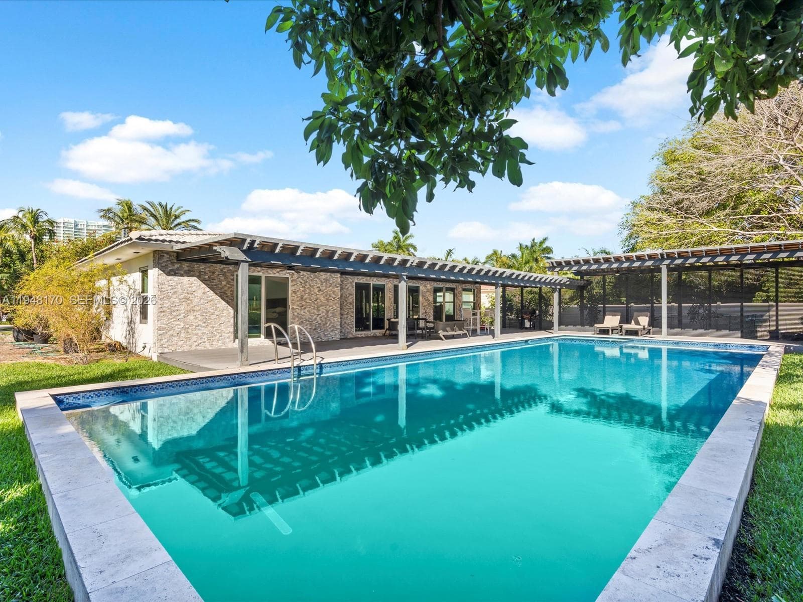 201 Golden Beach Dr, Golden Beach FL 33160 — 43