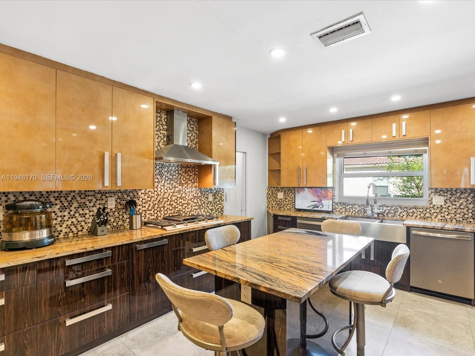 201 Golden Beach Dr, Golden Beach FL 33160 — 70