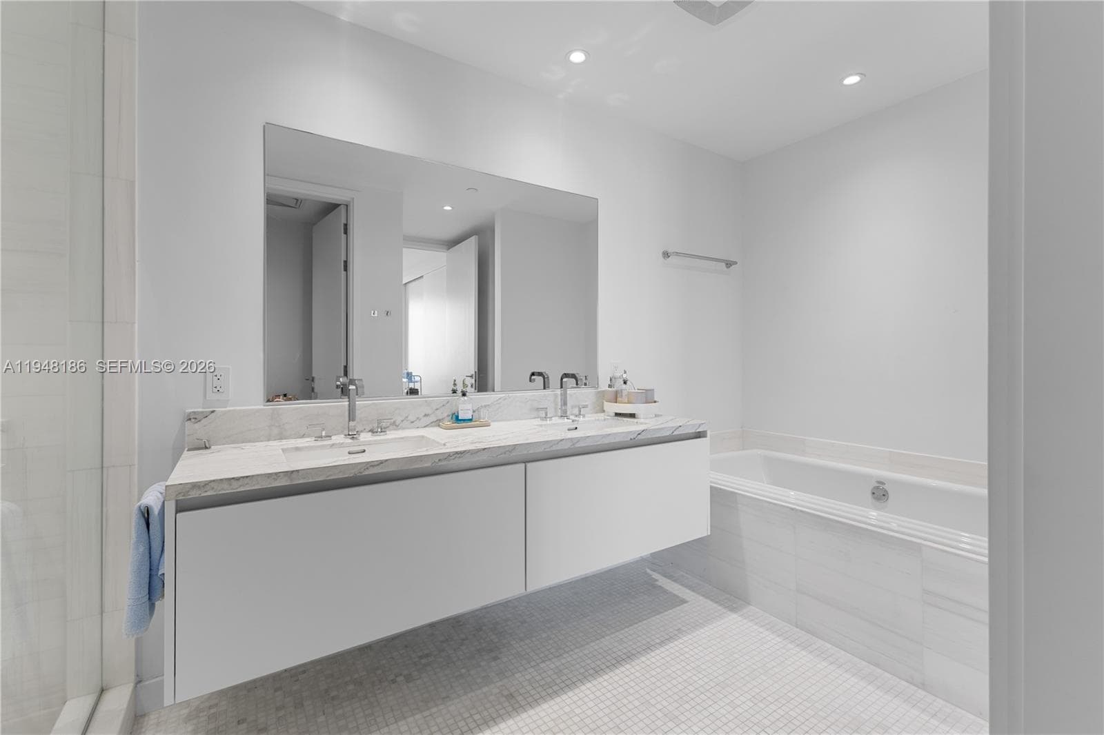 700 NE 26th Ter # 4701, Miami FL 33137 — 21