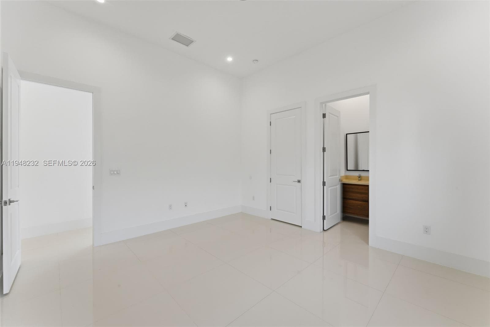 10005 SW 66th St, Miami FL 33173 — 42