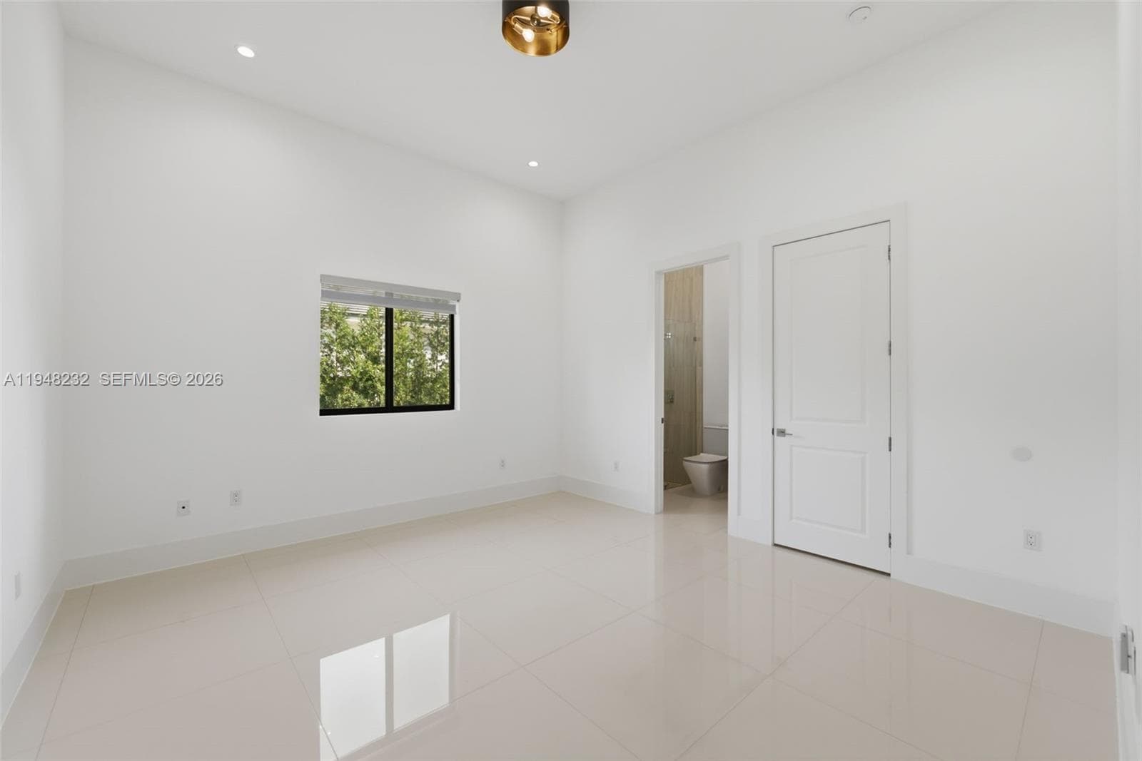 10005 SW 66th St, Miami FL 33173 — 37