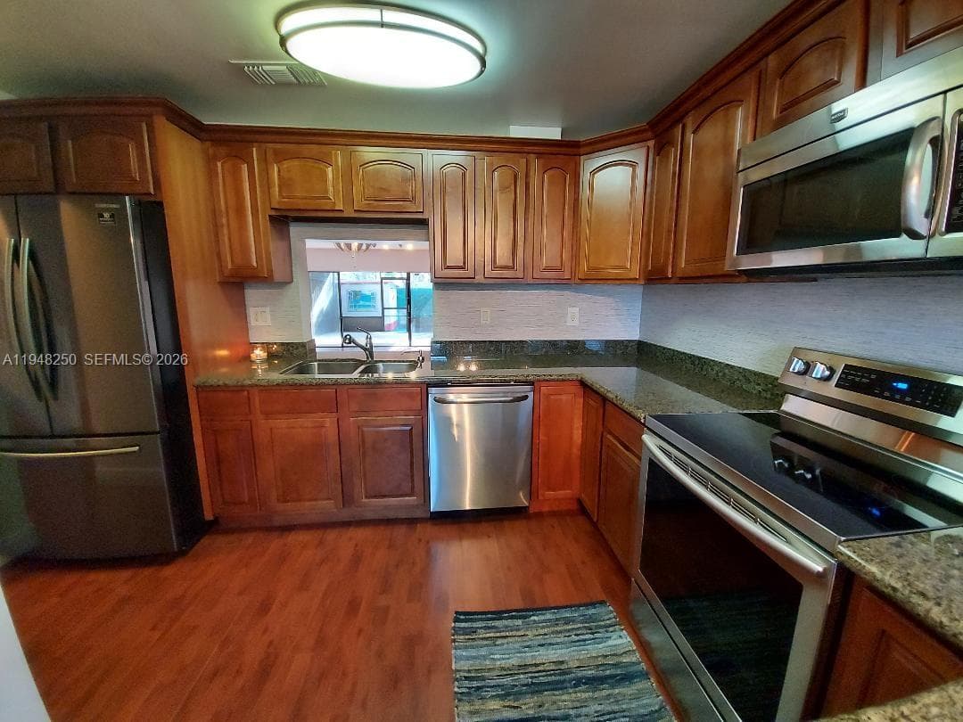 20033 NE 2nd Pl, Miami FL 33179 — 4