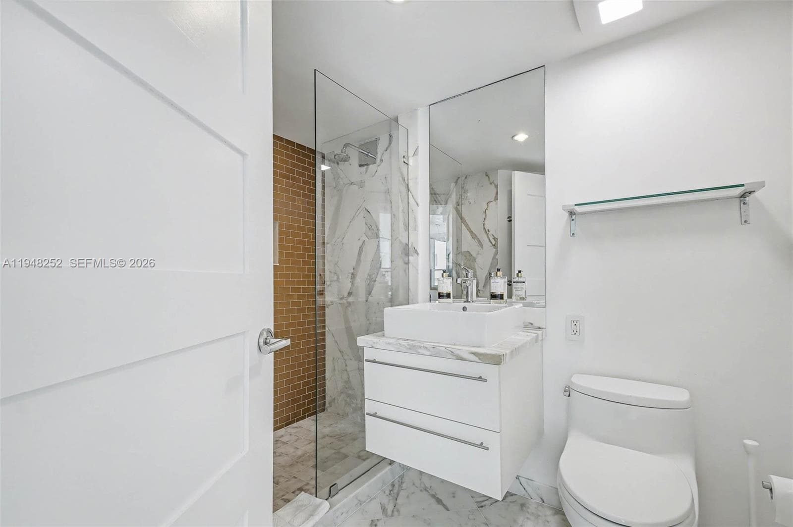 5025 Collins Ave # 903, Miami Beach FL 33140 — 10
