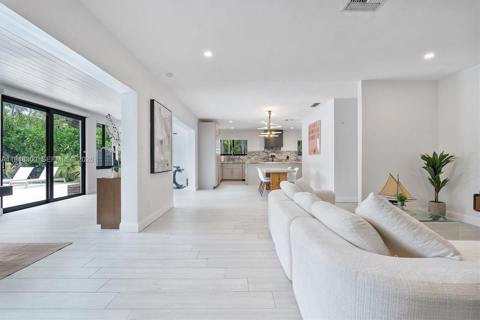10570 NE 3rd Ave, Miami Shores FL 33138 — 16