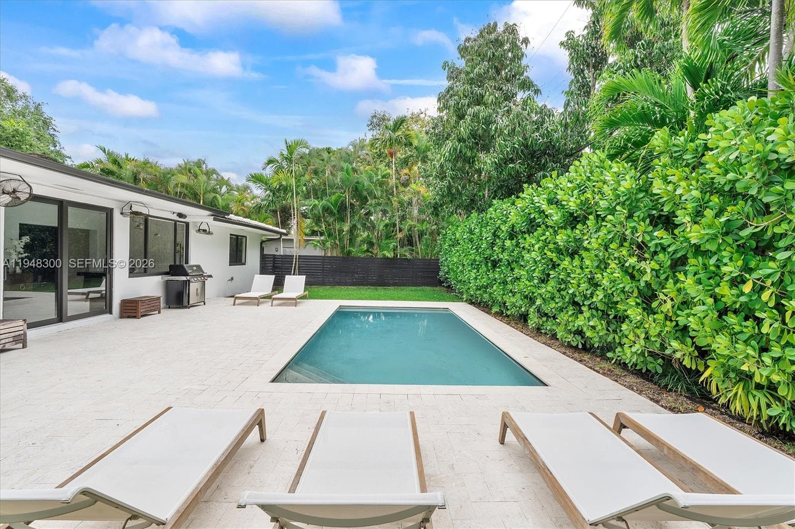 10570 NE 3rd Ave, Miami Shores FL 33138 — 66