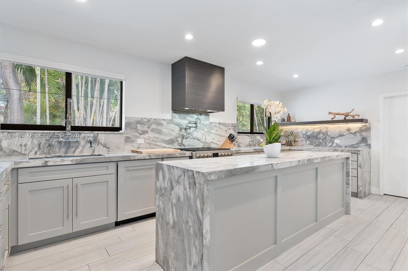 10570 NE 3rd Ave, Miami Shores FL 33138 — 11