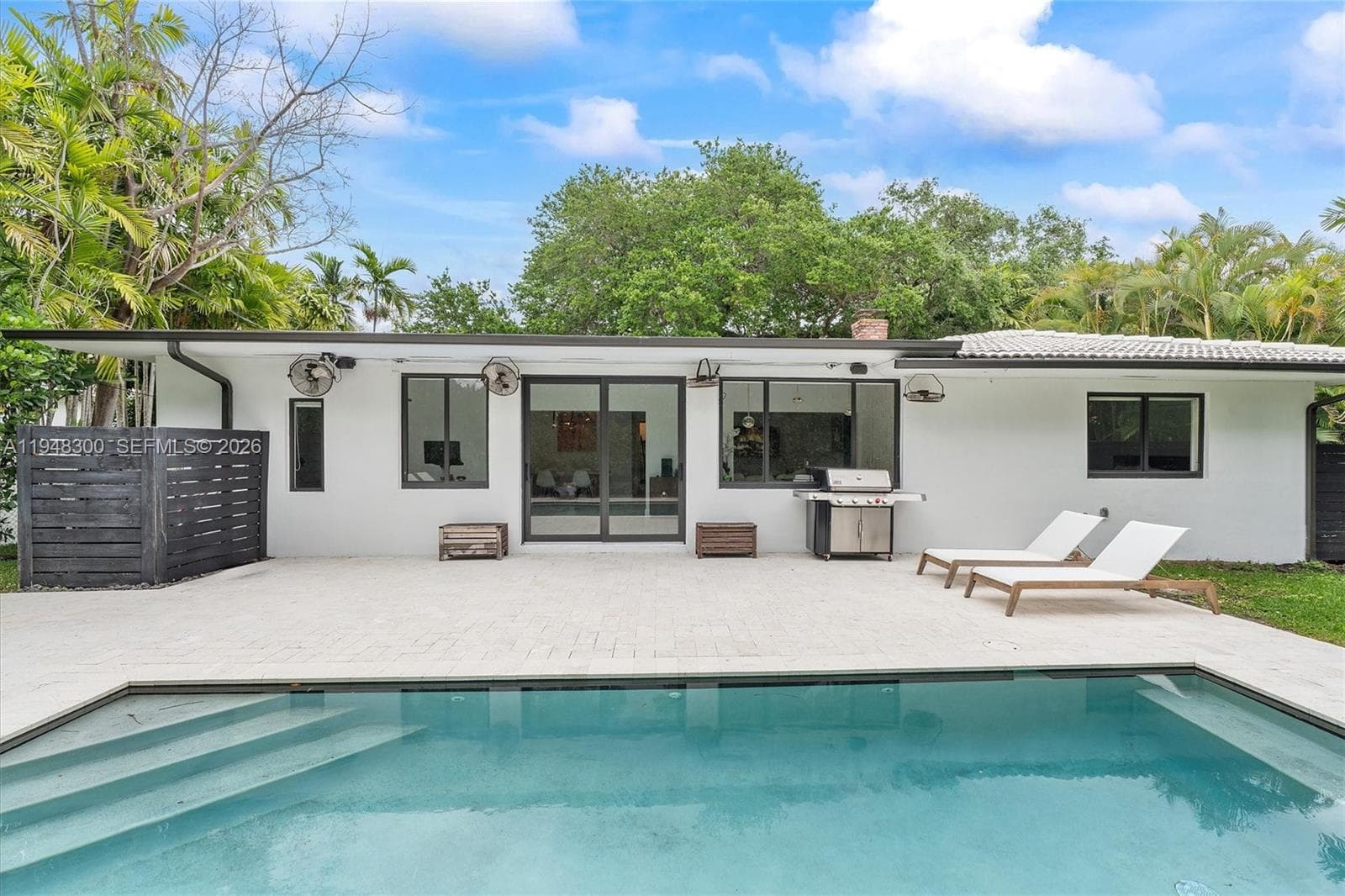 10570 NE 3rd Ave, Miami Shores FL 33138 — 70