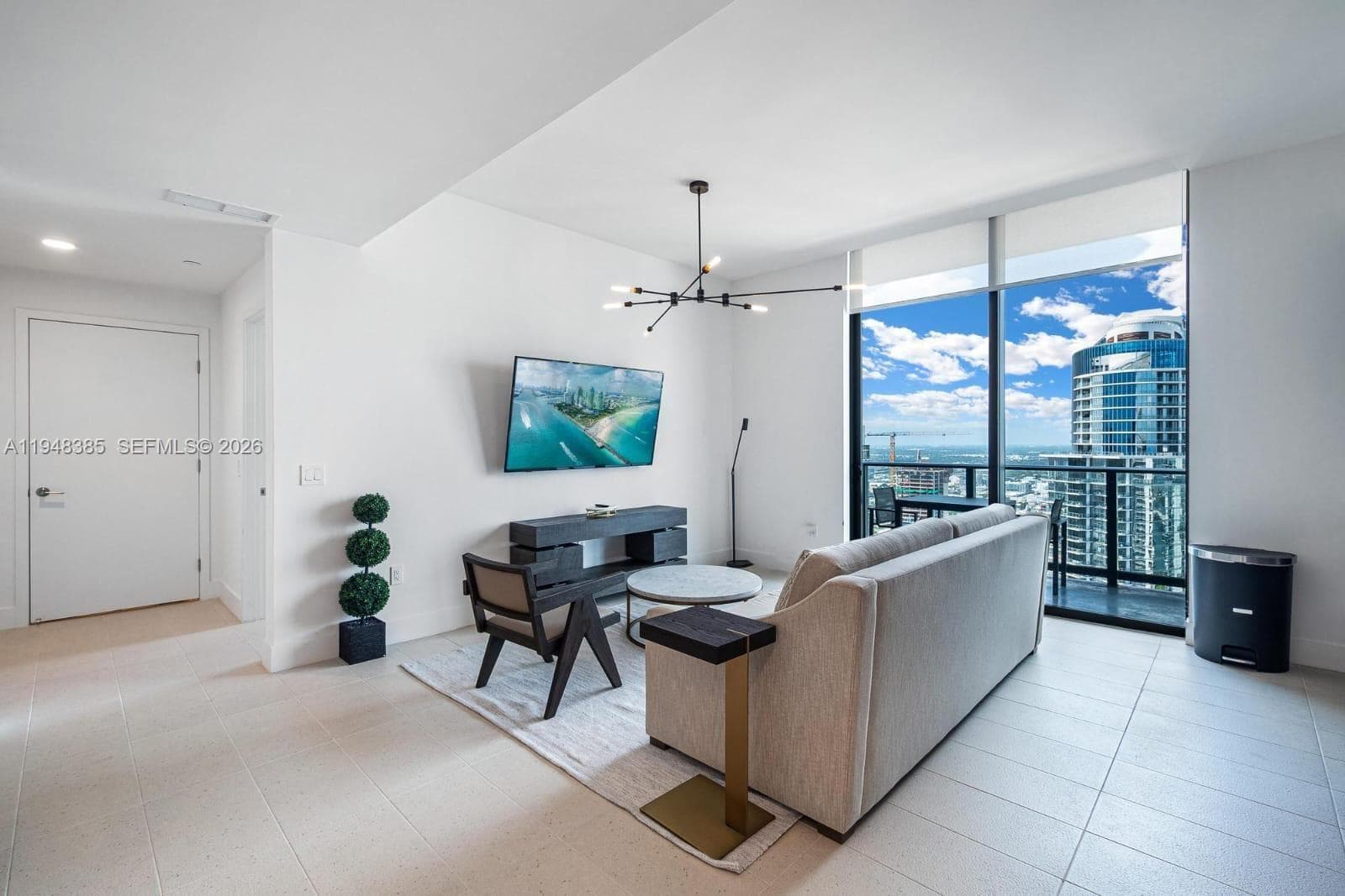 159 NE 6th St # 5101, Miami FL 33132 — 3