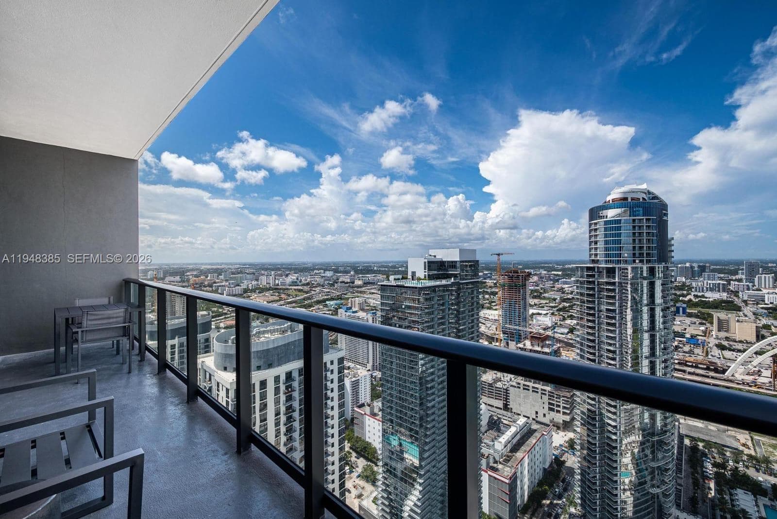 159 NE 6th St # 5101, Miami FL 33132 — 9