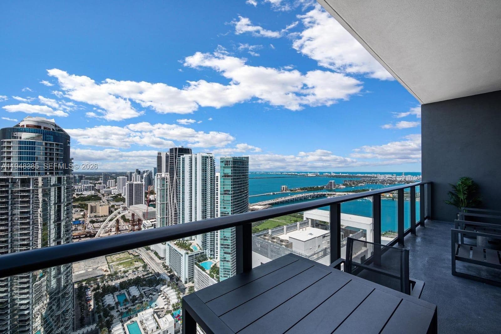 159 NE 6th St # 5101, Miami FL 33132 — 4