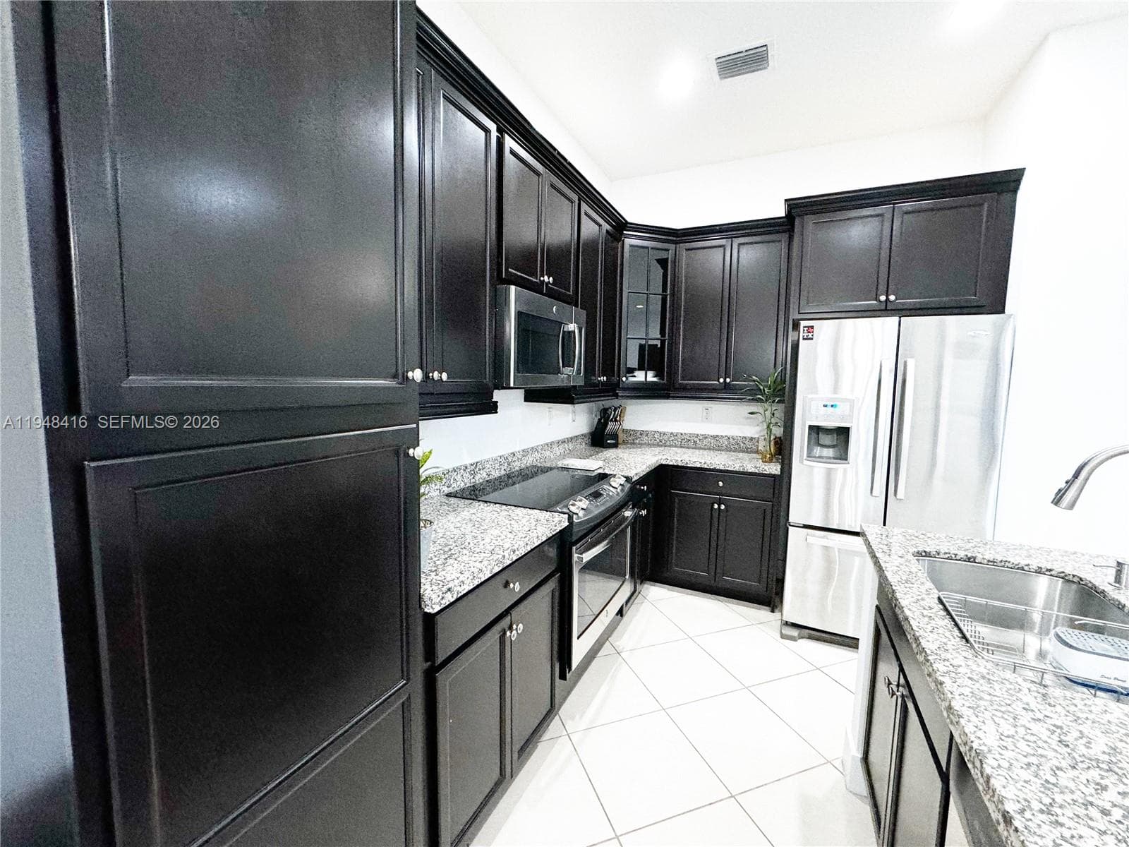 3209 W 98th Pl, Hialeah FL 33018 — 2