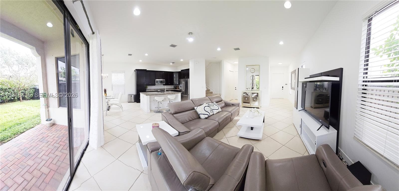 3209 W 98th Pl, Hialeah FL 33018 — 13