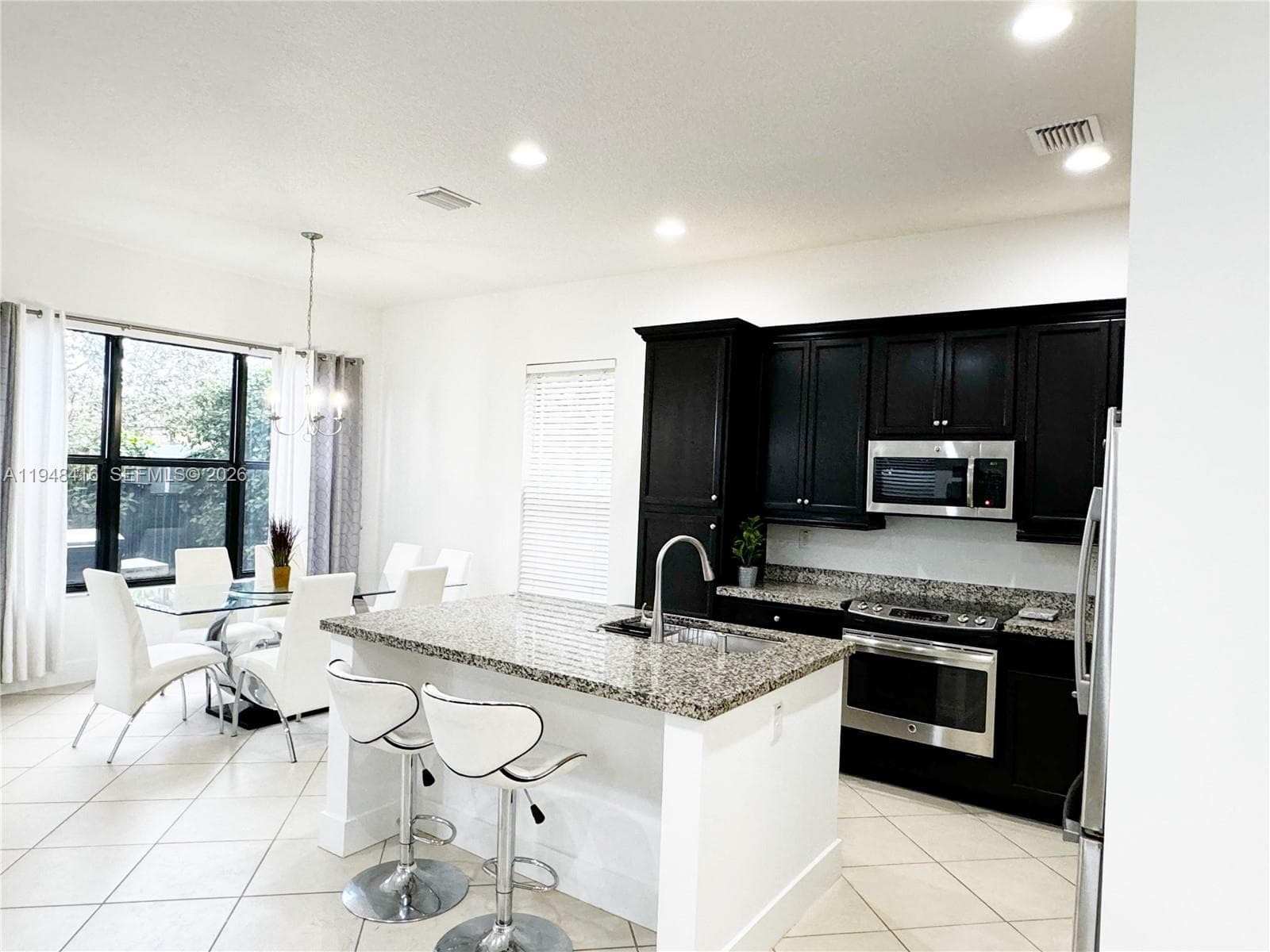 3209 W 98th Pl, Hialeah FL 33018 — 5