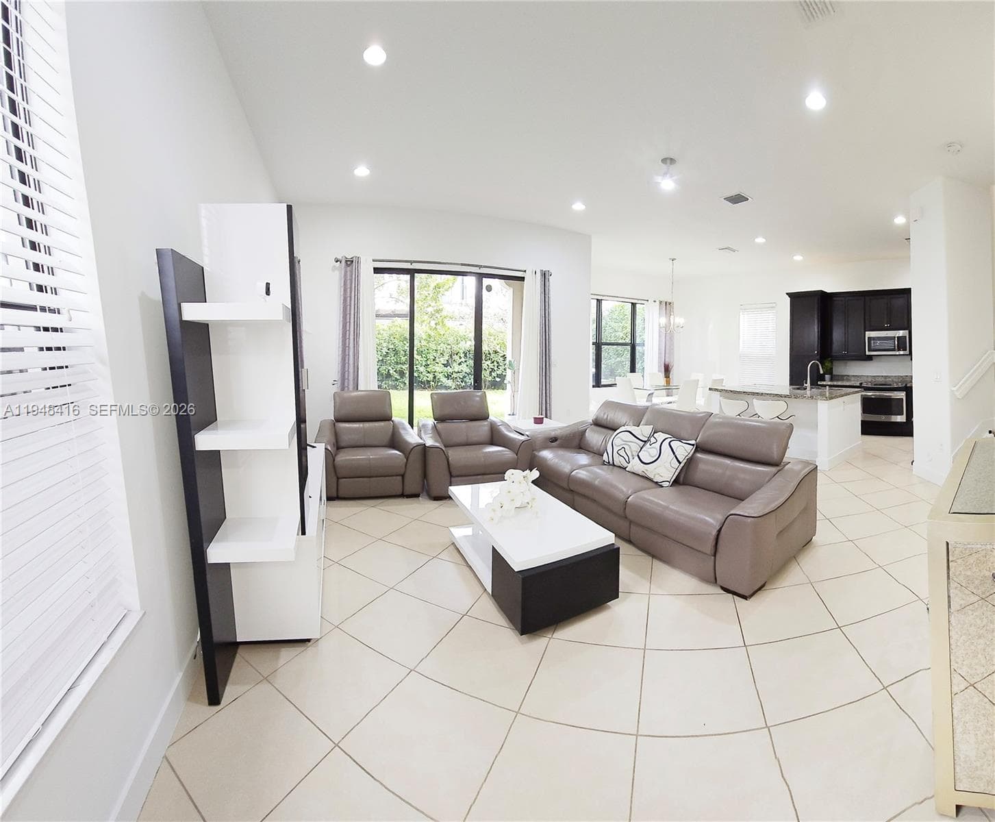 3209 W 98th Pl, Hialeah FL 33018 — 14