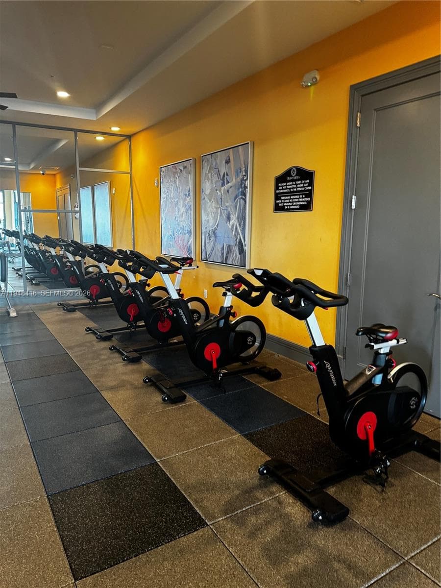 3209 W 98th Pl, Hialeah FL 33018 — 37