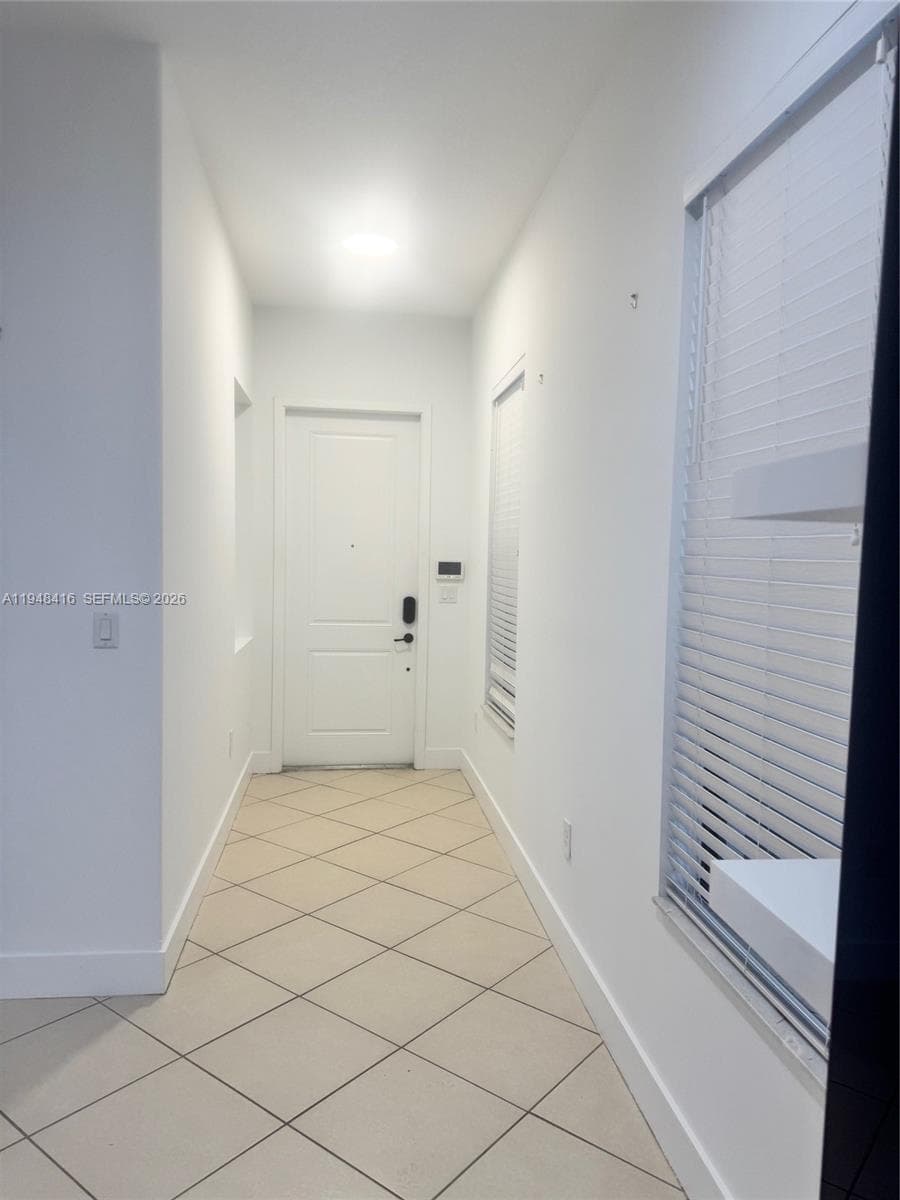 3209 W 98th Pl, Hialeah FL 33018 — 19