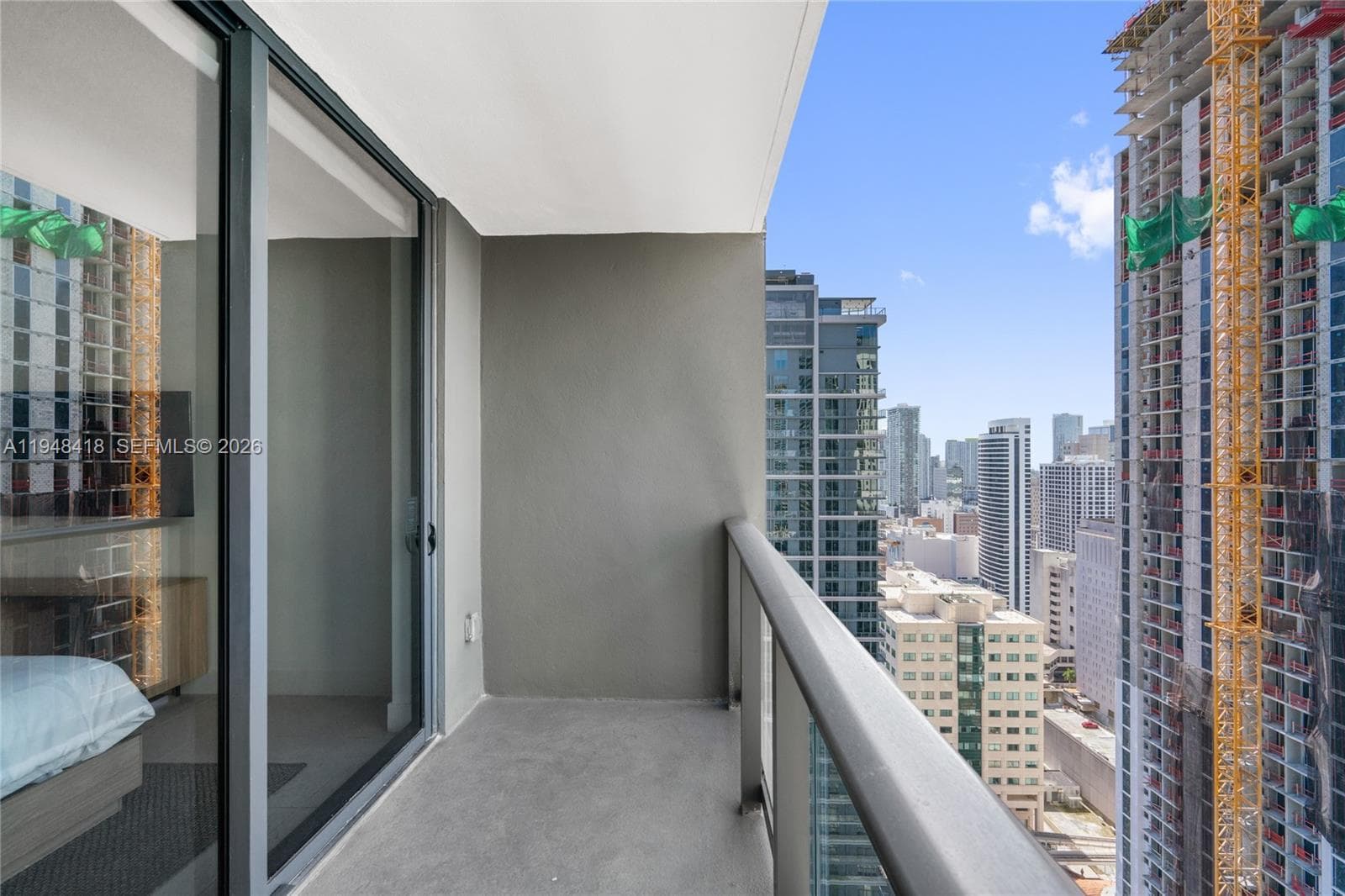 159 NE 6th St # 2804, Miami FL 33132 — 42