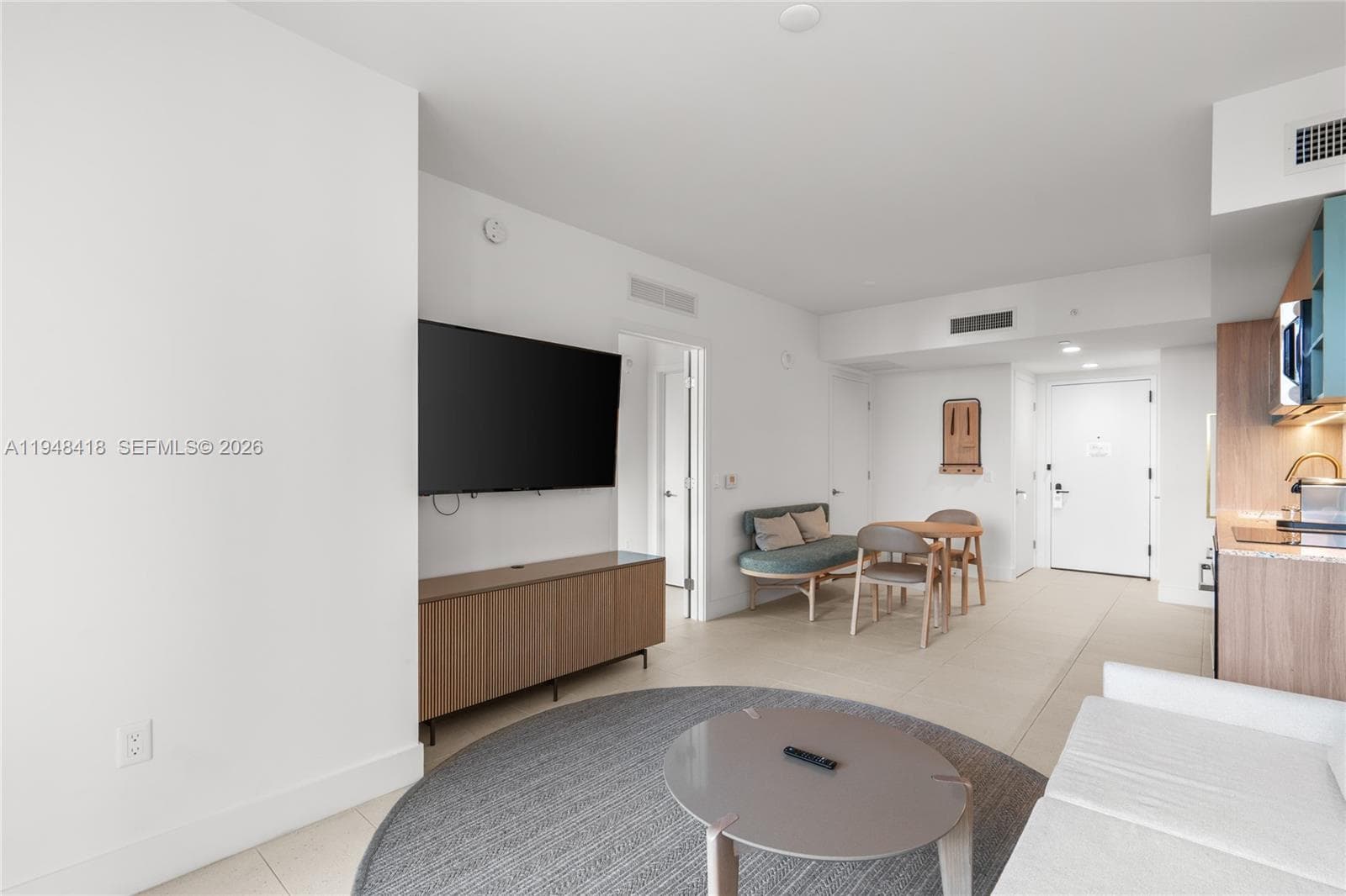 159 NE 6th St # 2804, Miami FL 33132 — 16