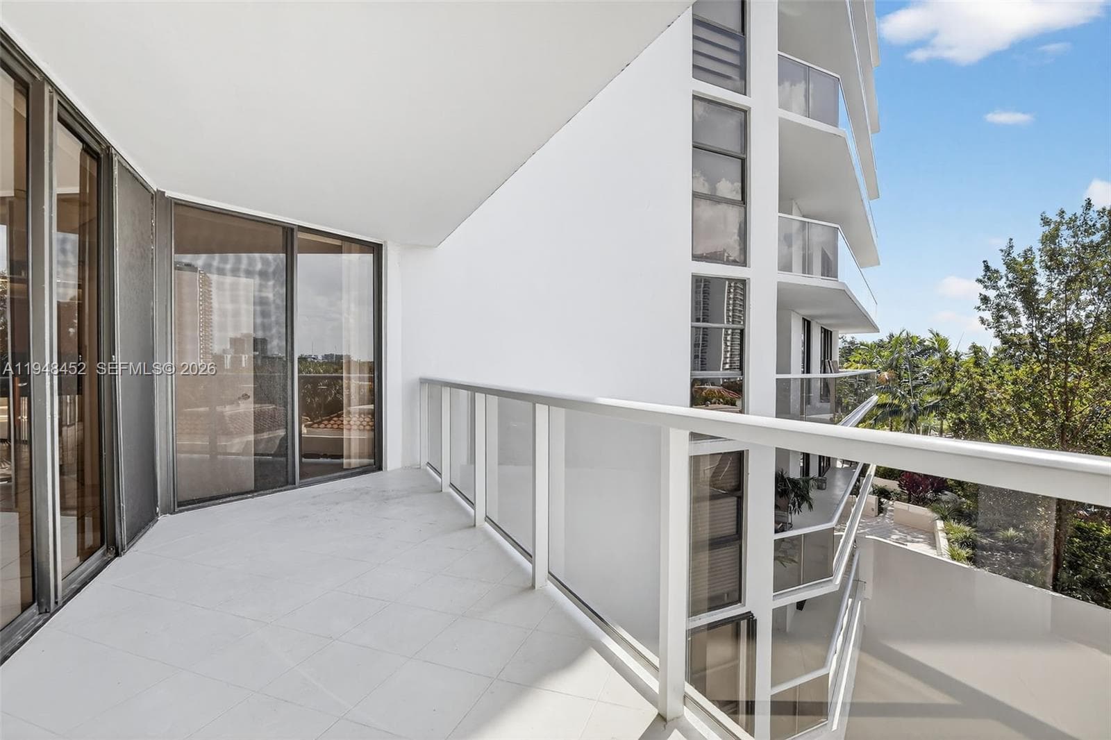 20281 E Country Club Dr # 405, Aventura FL 33180 — 28