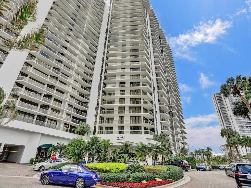 20281 E Country Club Dr # 405, Aventura FL 33180 — 30