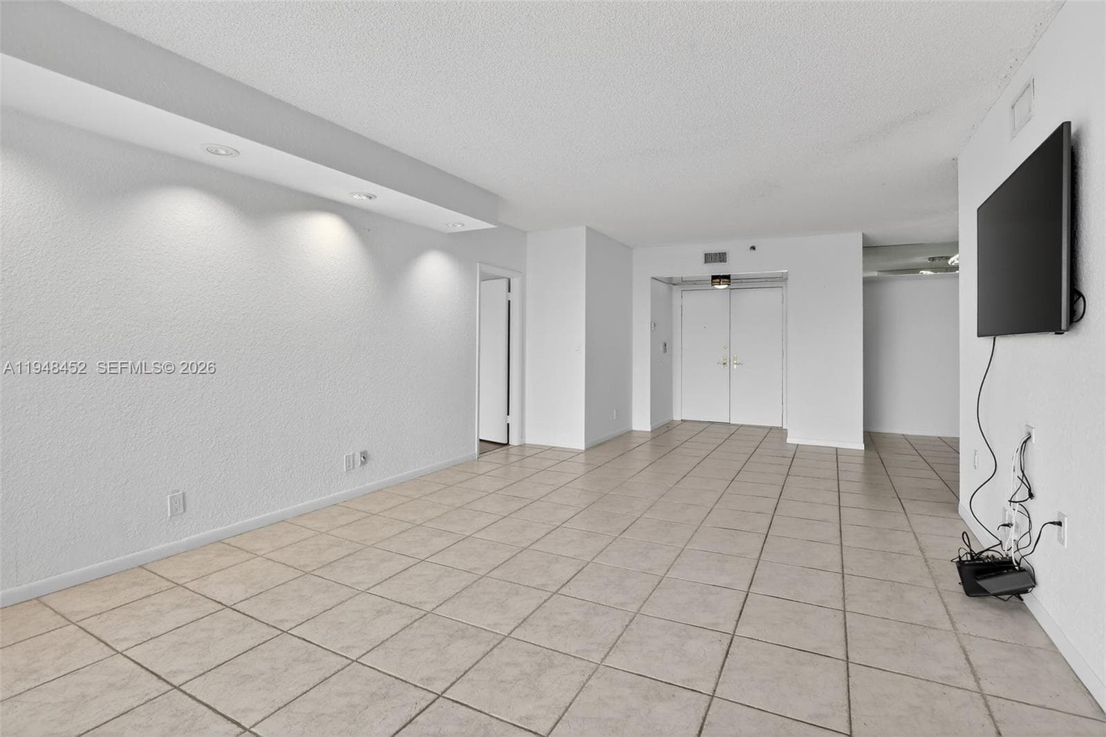 20281 E Country Club Dr # 405, Aventura FL 33180 — 4