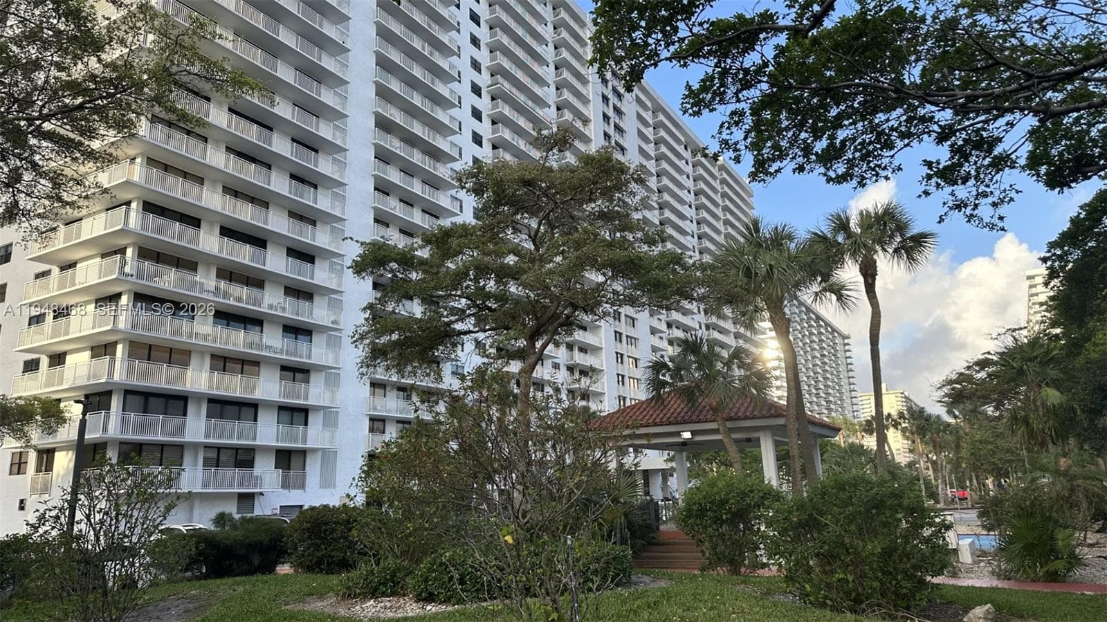 210 174th St # 1909, Sunny Isles Beach FL 33160 — 50