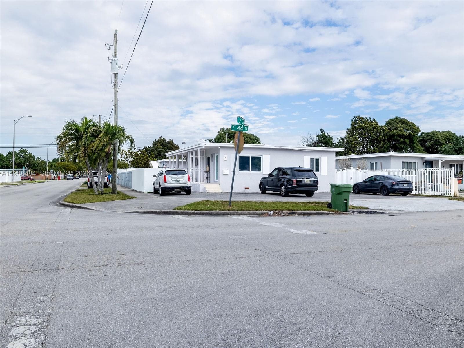 201 E 44th St, Hialeah FL 33013 — 2