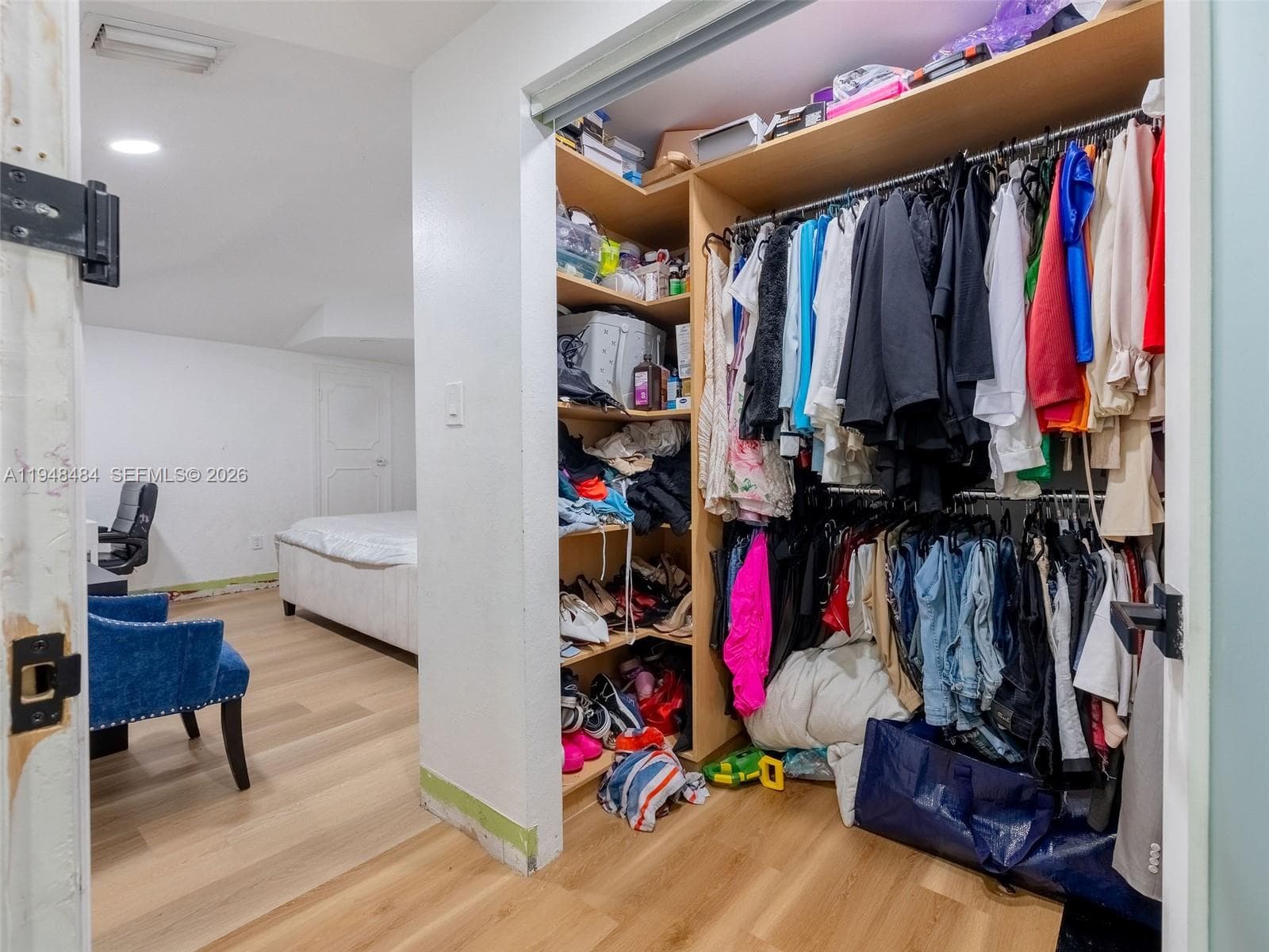 201 E 44th St, Hialeah FL 33013 — 22