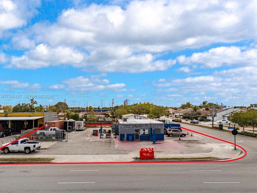 11480 W Flagler St, Sweetwater FL 33174 — 10