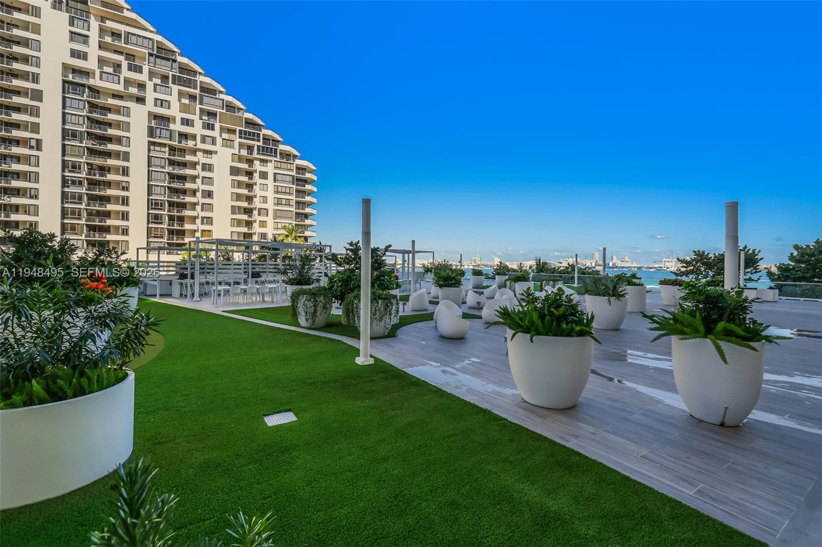 770 Claughton Island Dr # 409, Miami FL 33131 — 33