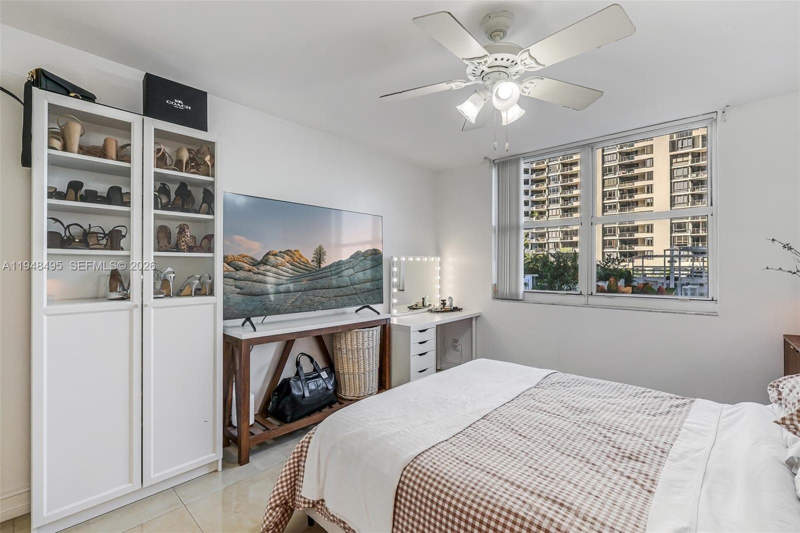 770 Claughton Island Dr # 409, Miami FL 33131 — 14