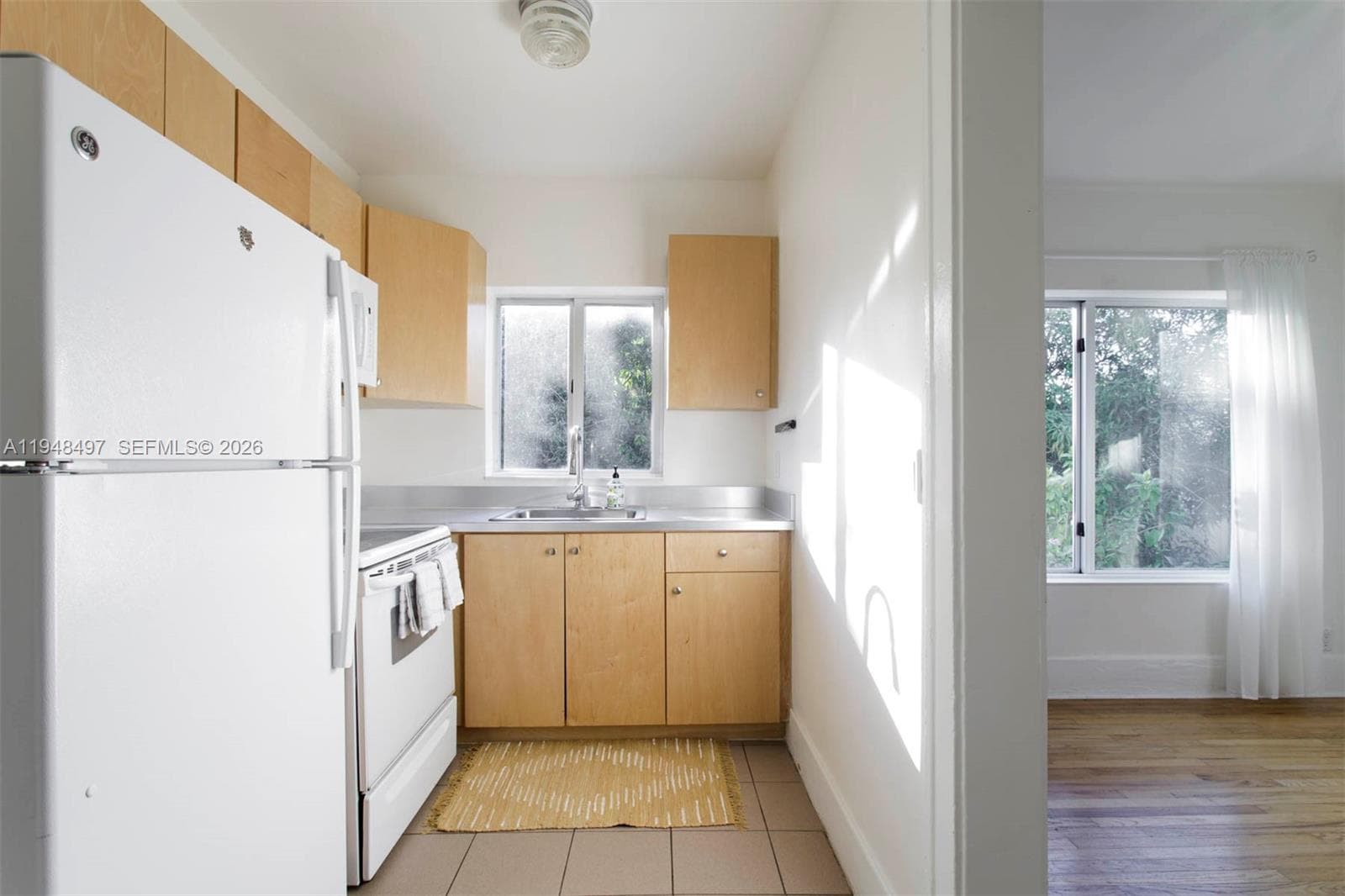 1360 SW 14th St, Miami FL 33145 — 36