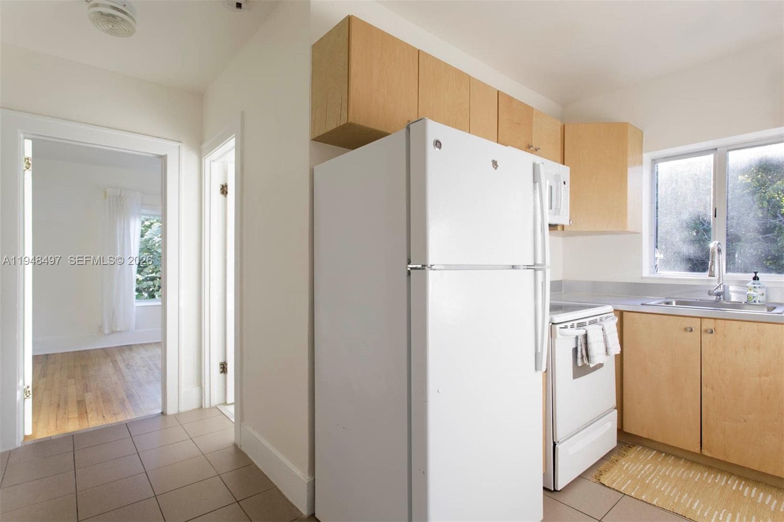 1360 SW 14th St, Miami FL 33145 — 35