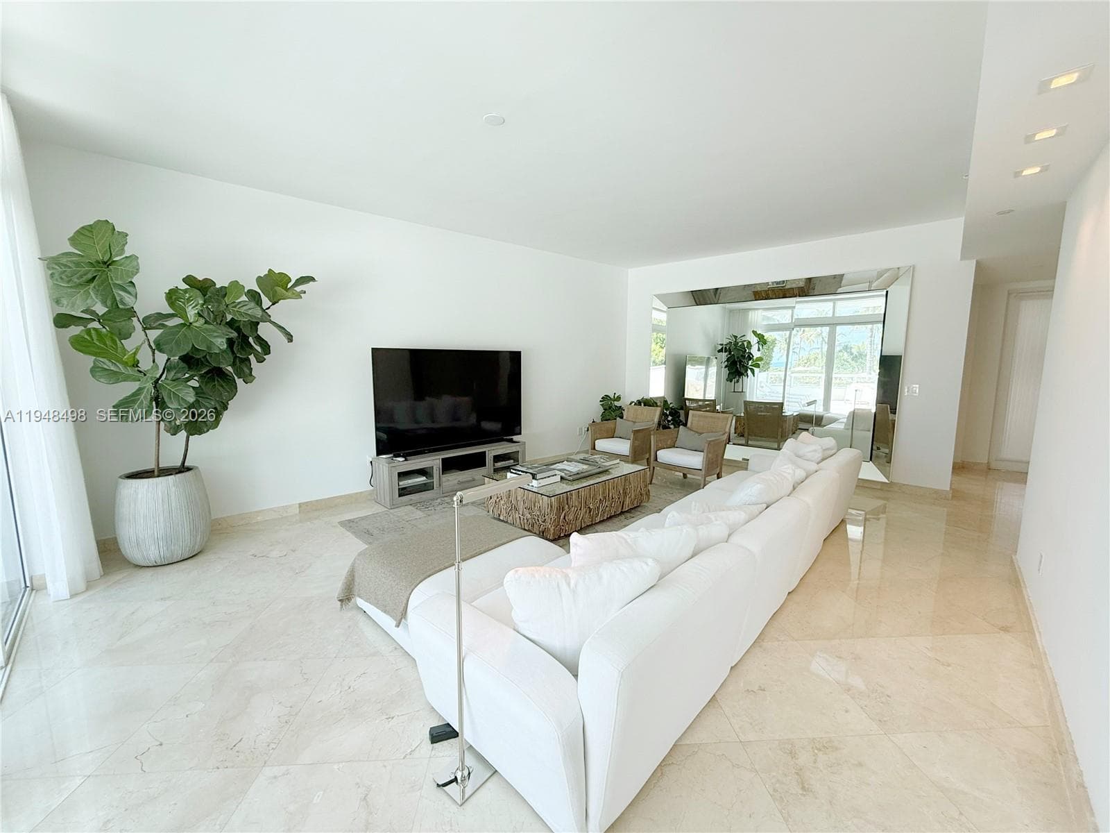 50 S Pointe Dr, Miami Beach FL 33139 — 3