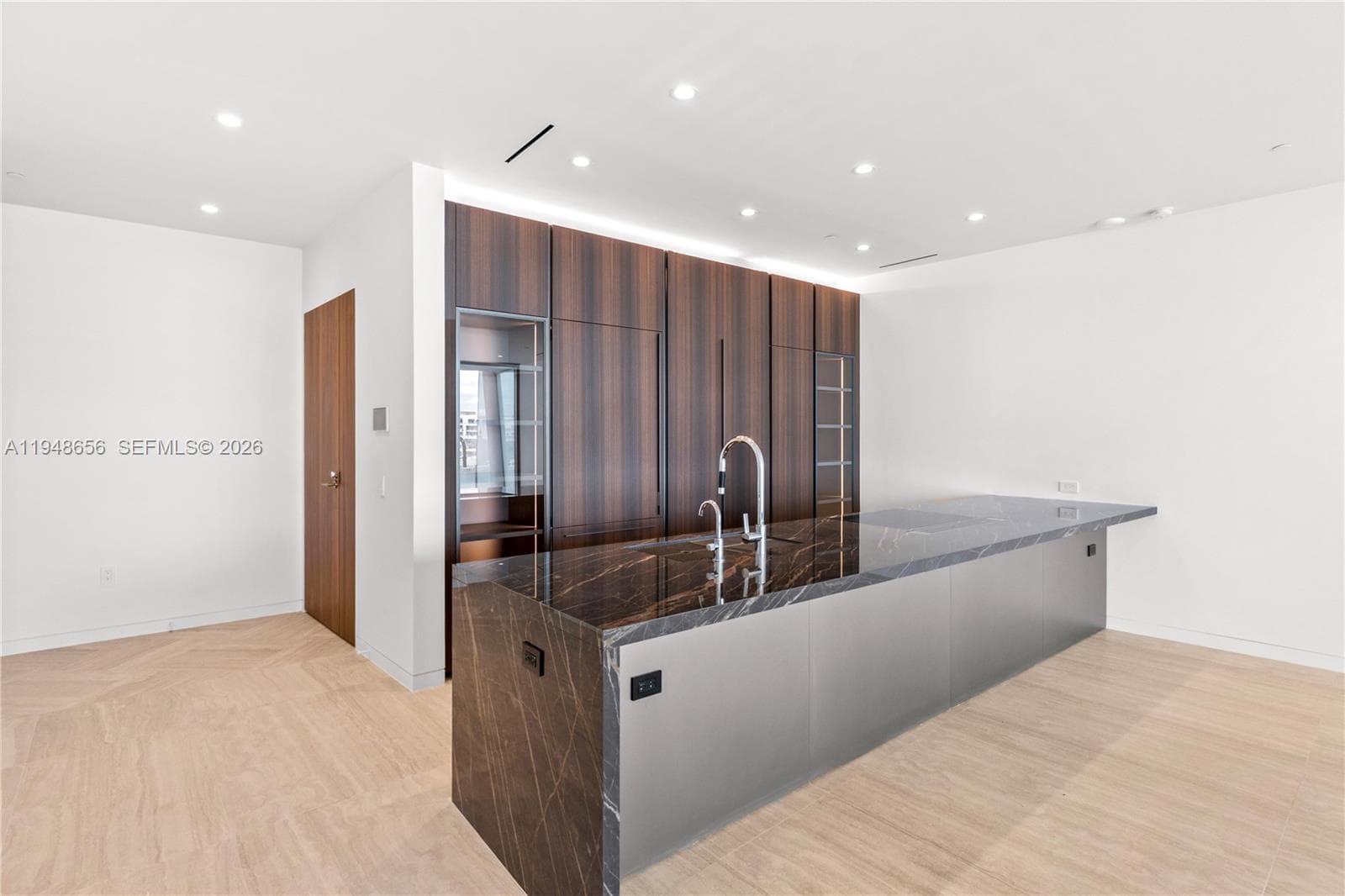 5 Grove Isle # L405, Miami FL 33133 — 7
