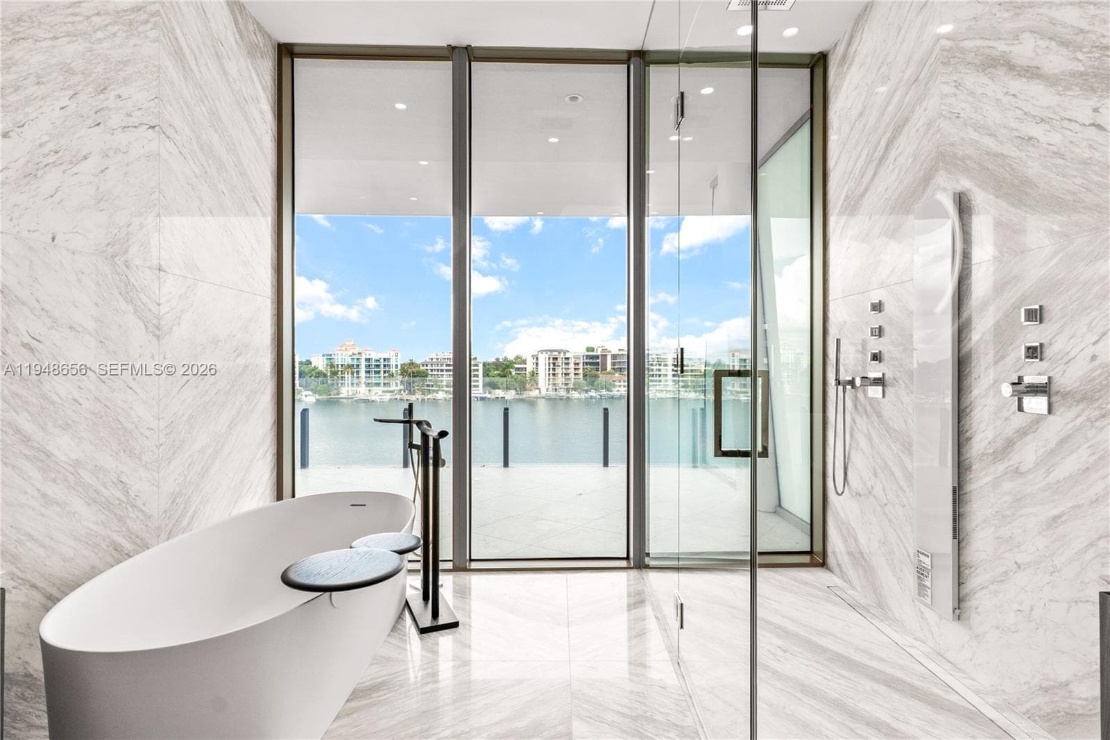 5 Grove Isle # L405, Miami FL 33133 — 4