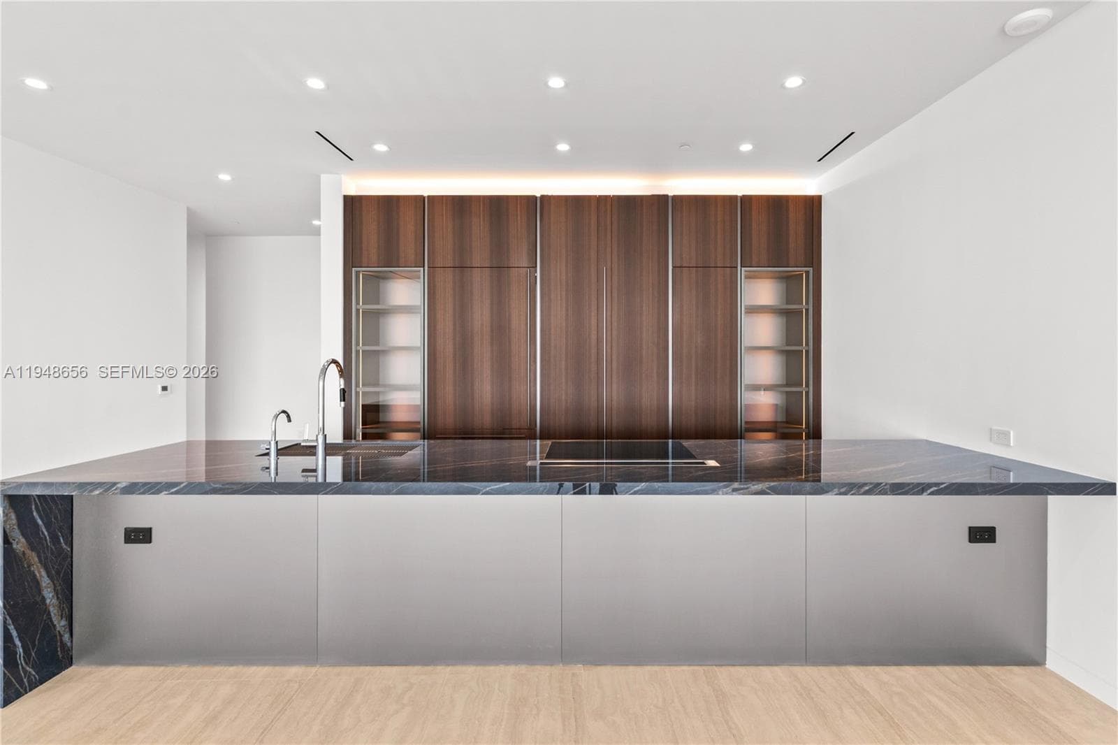 5 Grove Isle # L405, Miami FL 33133 — 8