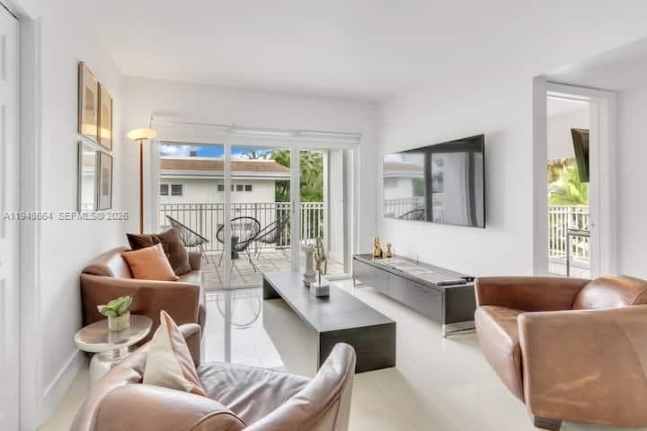 290 Sunrise # 206, Key Biscayne FL 33149 — 4