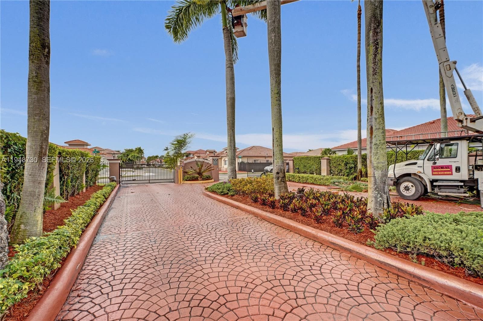 5502 SW 162nd Pl, Miami FL 33185 — 71