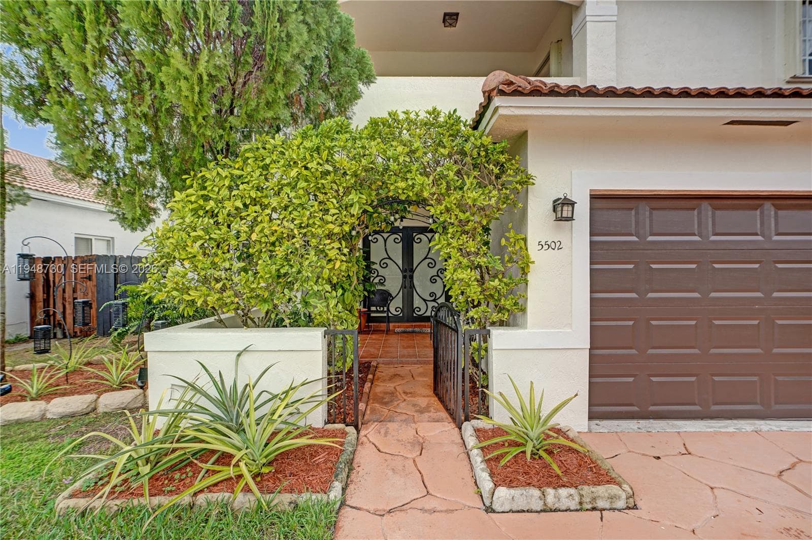 5502 SW 162nd Pl, Miami FL 33185 — 4