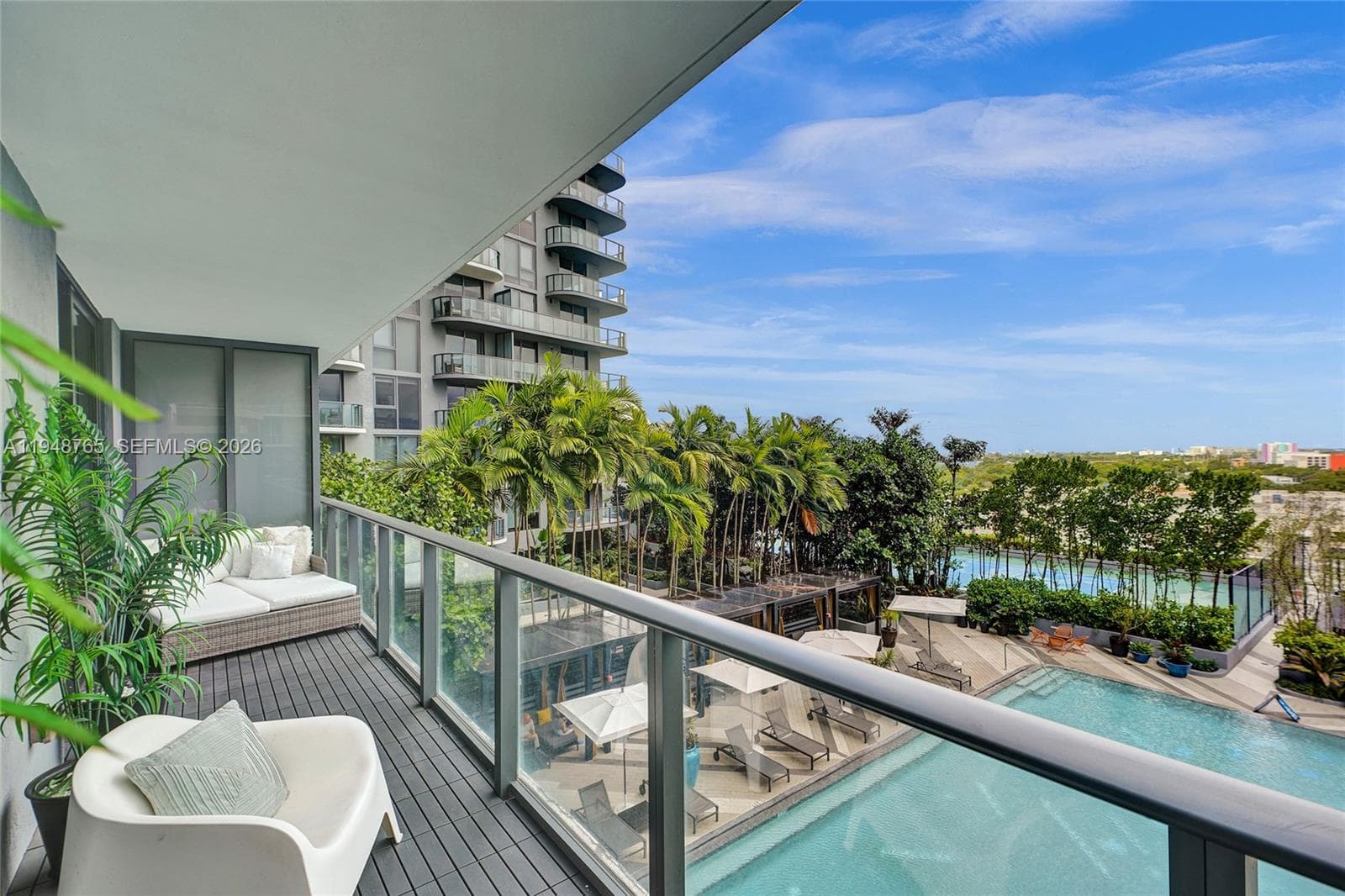 121 NE 34th St # 910, Miami FL 33137 — 28